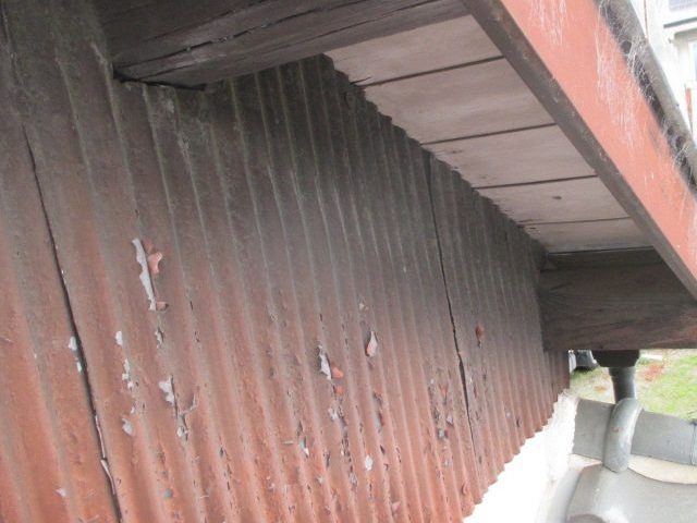 姫路市の腐食したトタン外壁